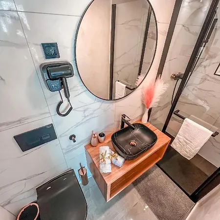 Проживание в семье Deluxe 33